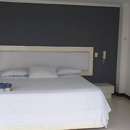 Lodging Apartamento Penthouse Con Piscina Apartment Cartagena Ngoại thất bức ảnh